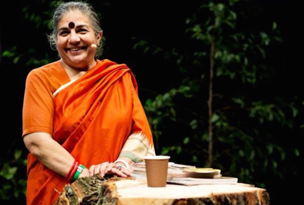 Cuadro de texto:  Illustration 10 : Vandana Shiva, philosophe et militante  écoféministe indienne. 
